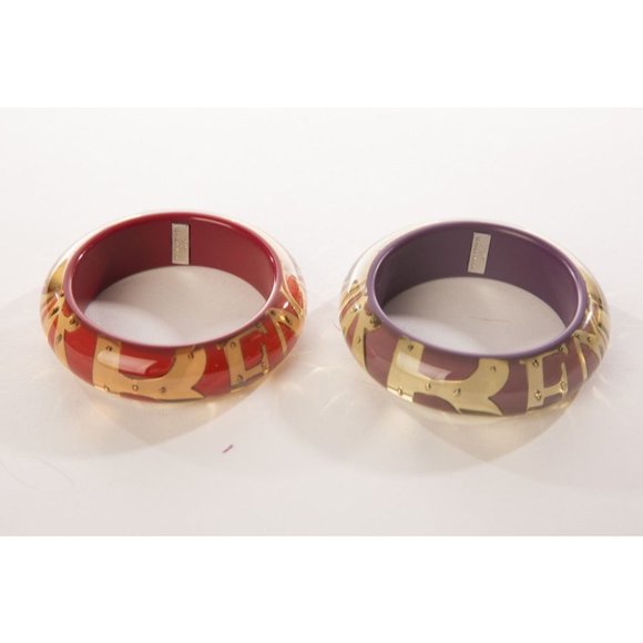 Henri Bendel Jewelry Set of 2 Bangles Golden Logo Resin Bracelet - Picture 2 of 6